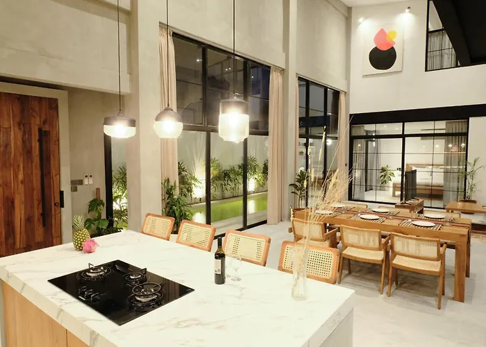 Manresa 3br - Berawa, Bali ヴィラ *