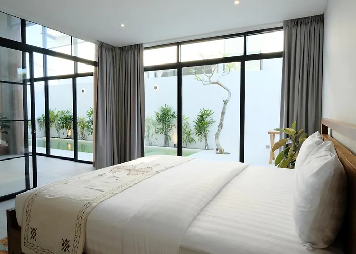 Manresa 3br - Berawa, Bali *